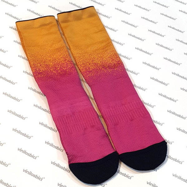 Calcetines técnicos deportivos personalizados con tu nombre – Pack de 1 par – Transpirables y cómodos (10)